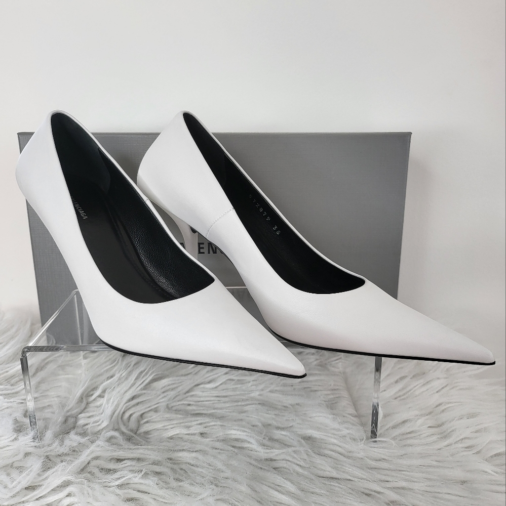 BALENCIAGA WHITE PUMPS